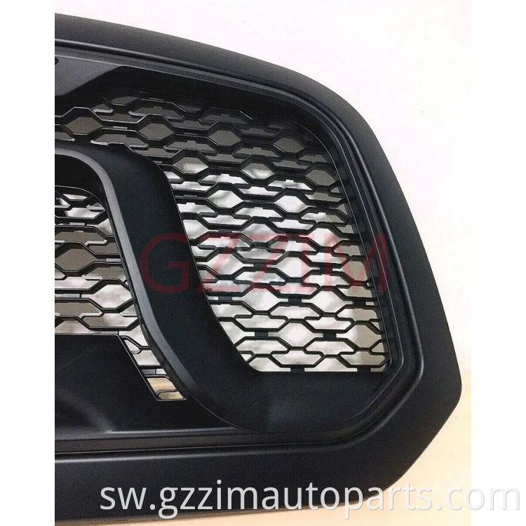 Modified Black Front  Middle Grille Used For RAM 1500 2013-2018